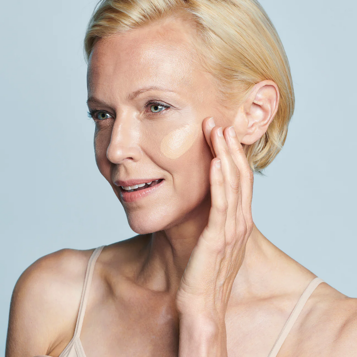 Even Up® Clinical Pigment Perfector® SPF 50 image 2